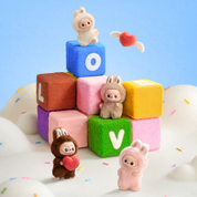 Pop Mart Labubu The Monster Pin for Love (A-M) Brelok Blind Box (Zestaw 14 szt.)