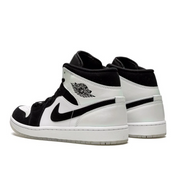Air Jordan 1 Mid SE Diamond Shorts