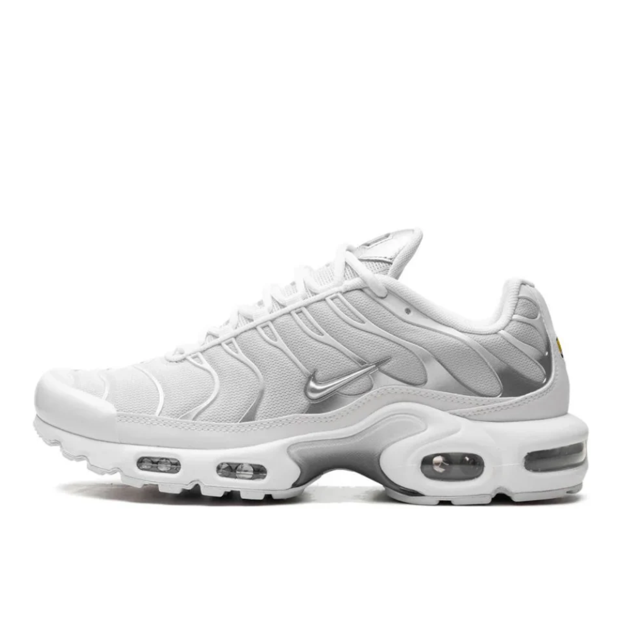 NikeAirMaxPlusWhiteMetallicSilver_2_8b5e0deb-559a-46f9-adcb-a81ac013f741.png