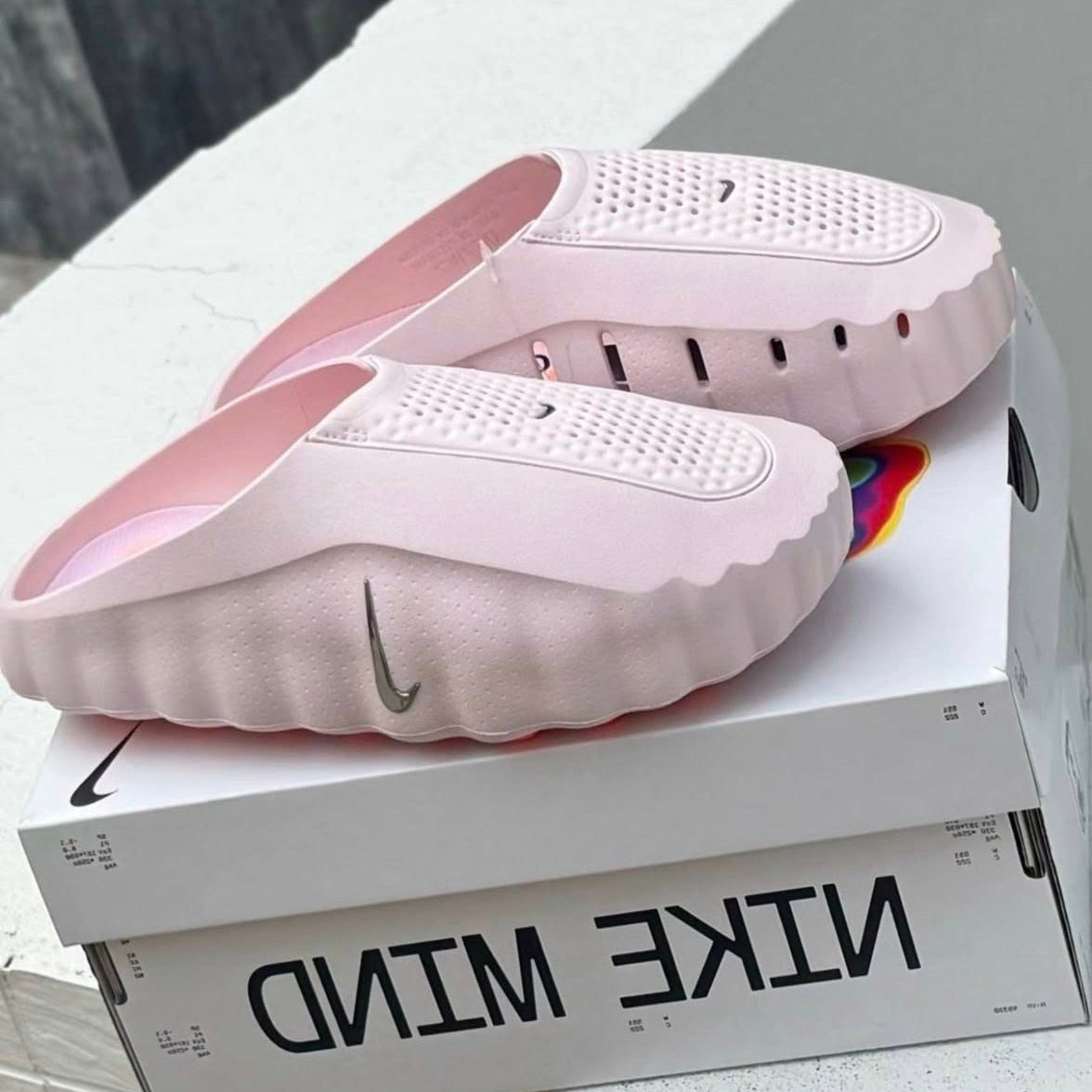 Najnowsze kolory Nike Mind 001 – futurystyczny minimalizm w nowoczesnym wydaniu