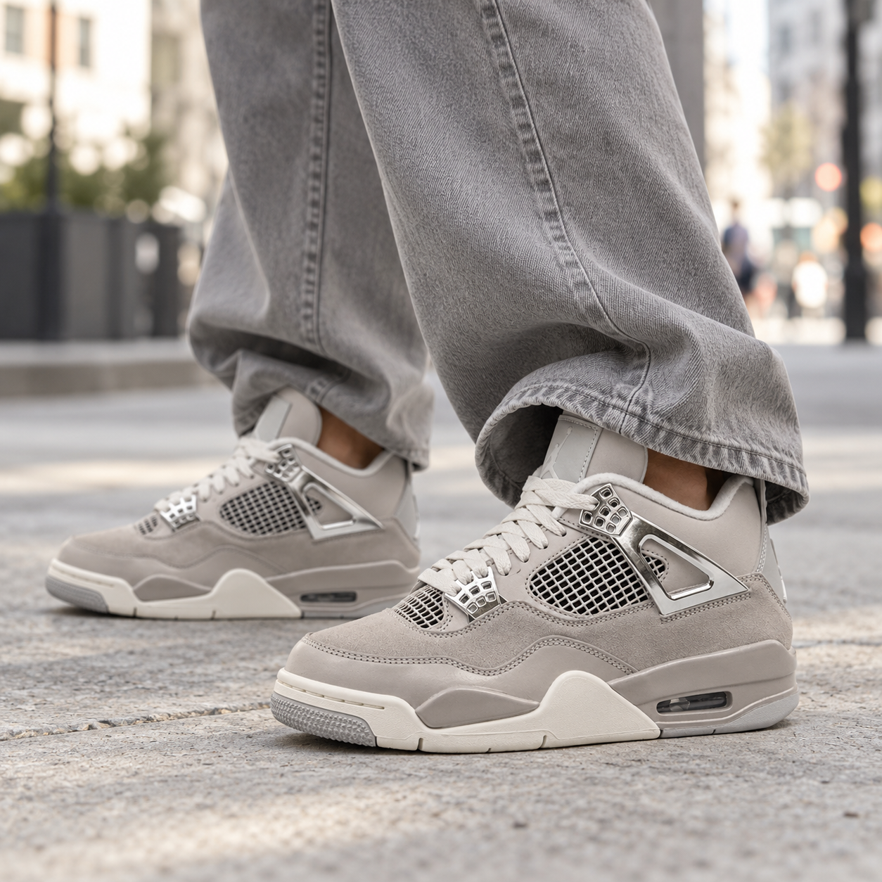 Air Jordan 4 Frozen Moments