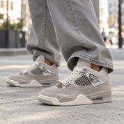 Air Jordan 4 Frozen Moments