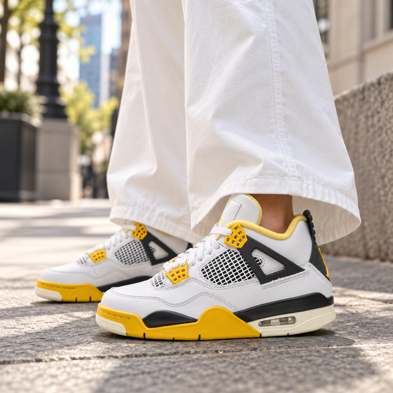 Air Jordan 4 Vivid Sulfur