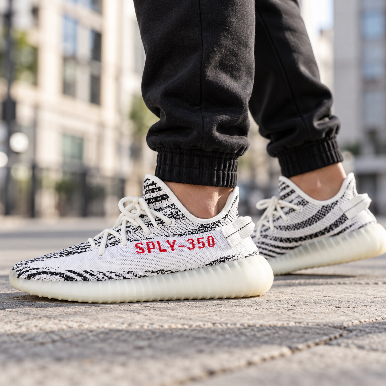 Yeezy Boost 350 V2 Zebra