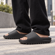 Yeezy Slide Onyx